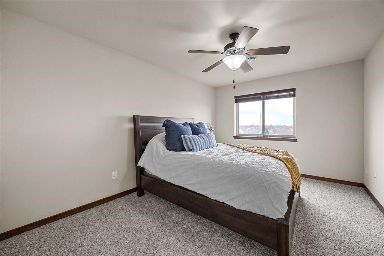 1705 Silver Maple Trail North Liberty IA 52317