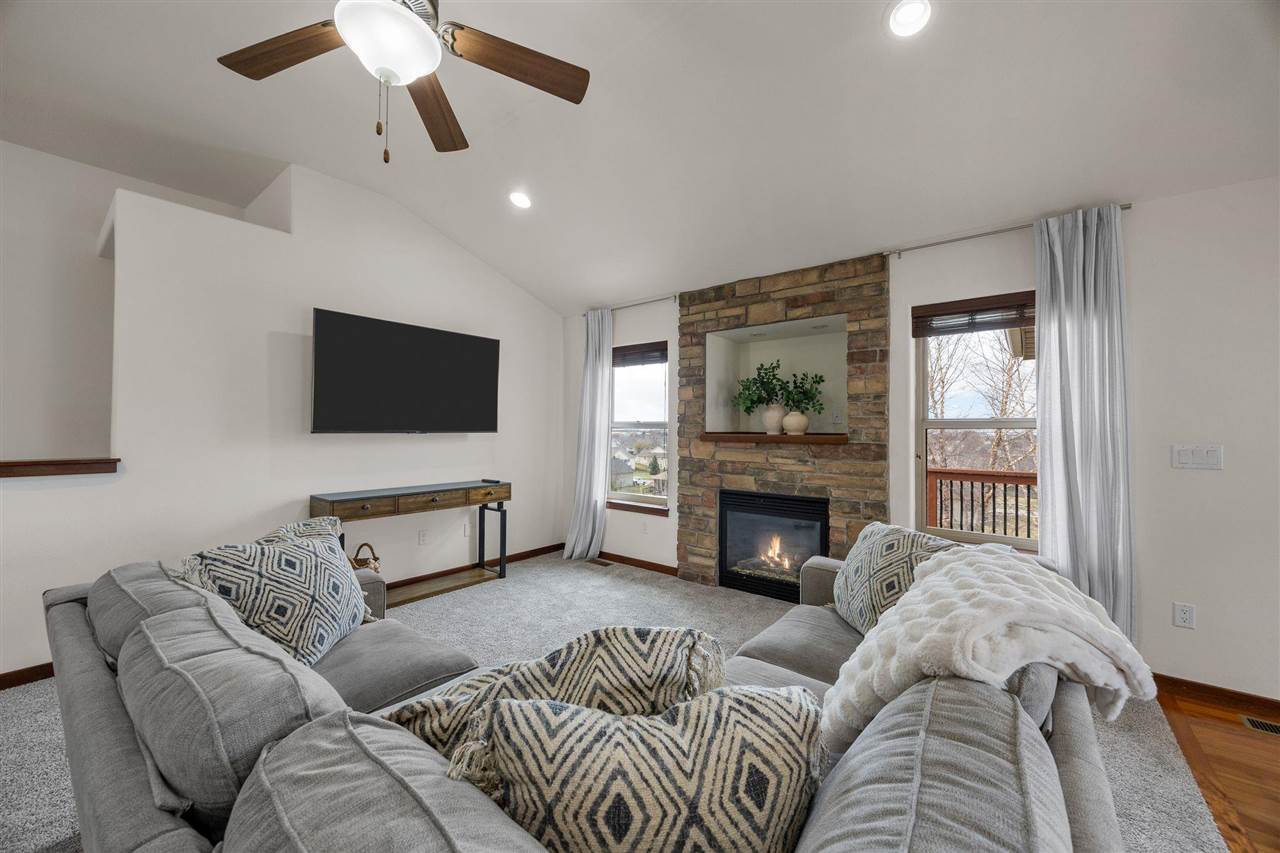 1705 Silver Maple Trail North Liberty IA 52317