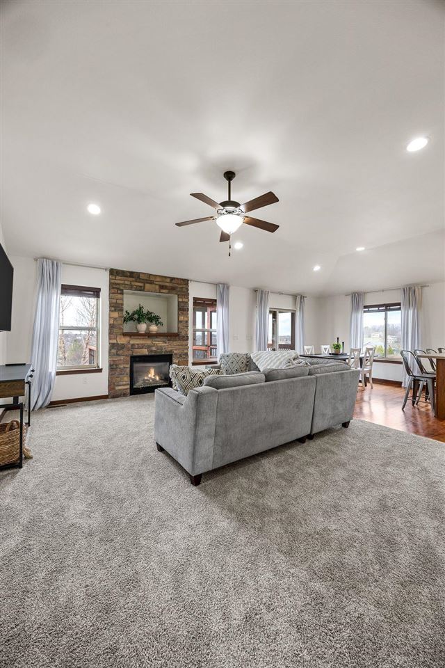 1705 Silver Maple Trail North Liberty IA 52317