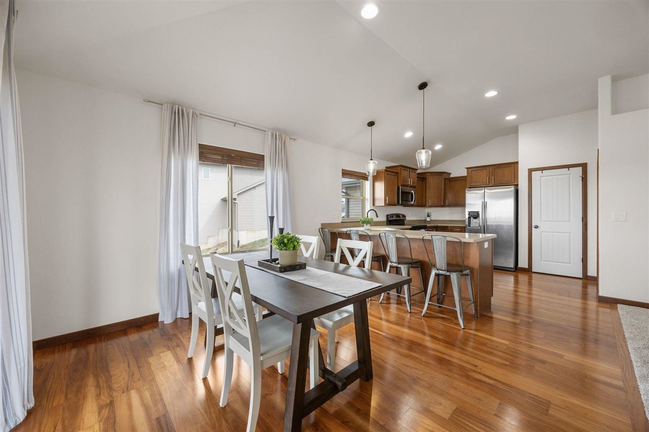 1705 Silver Maple Trail North Liberty IA 52317
