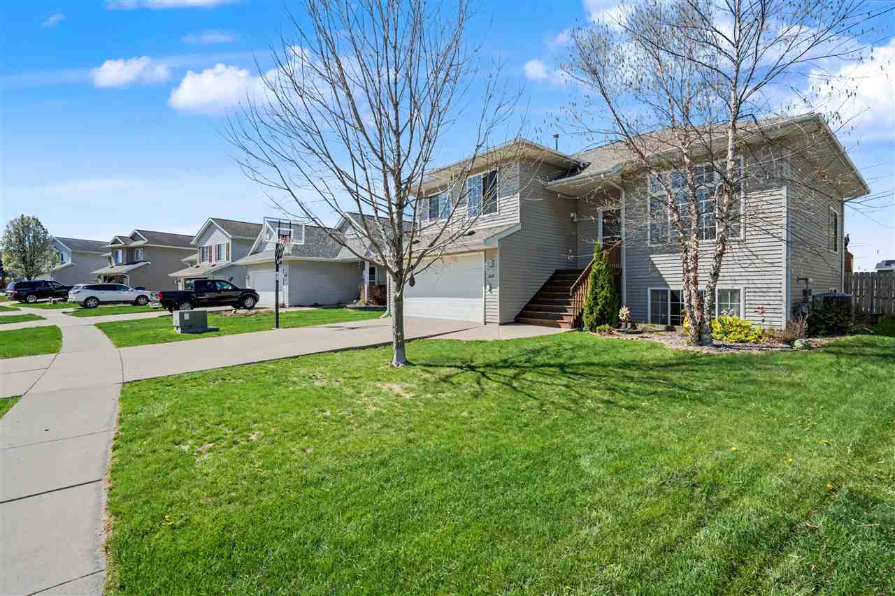 608 Randall Drive Solon IA 52333
