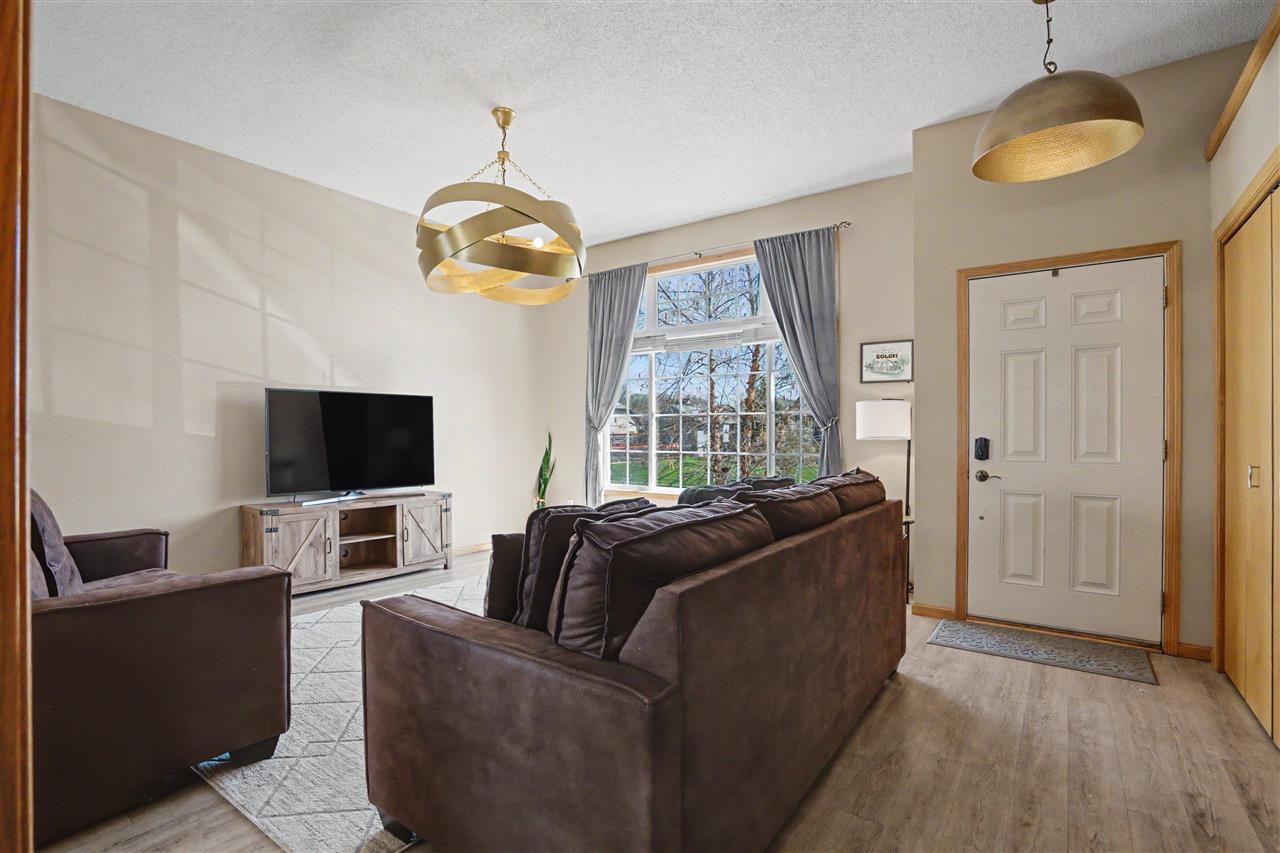 608 Randall Drive Solon IA 52333