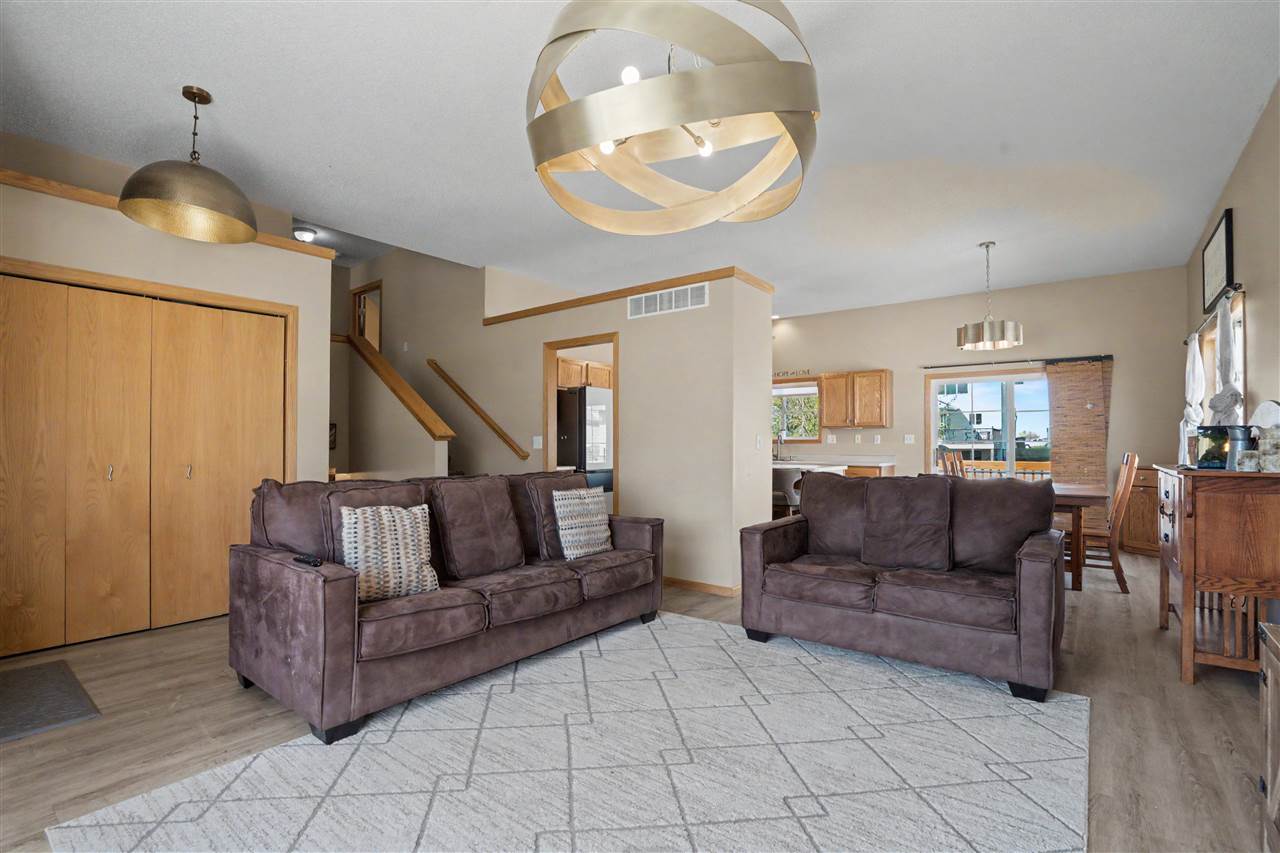 608 Randall Drive Solon IA 52333