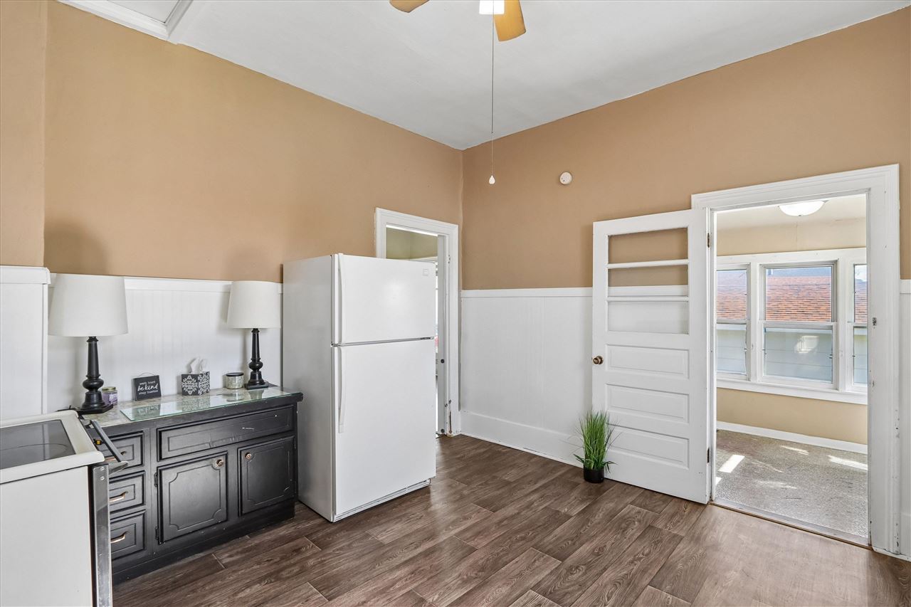 1514 7th Avenue Belle Plaine IA 52208
