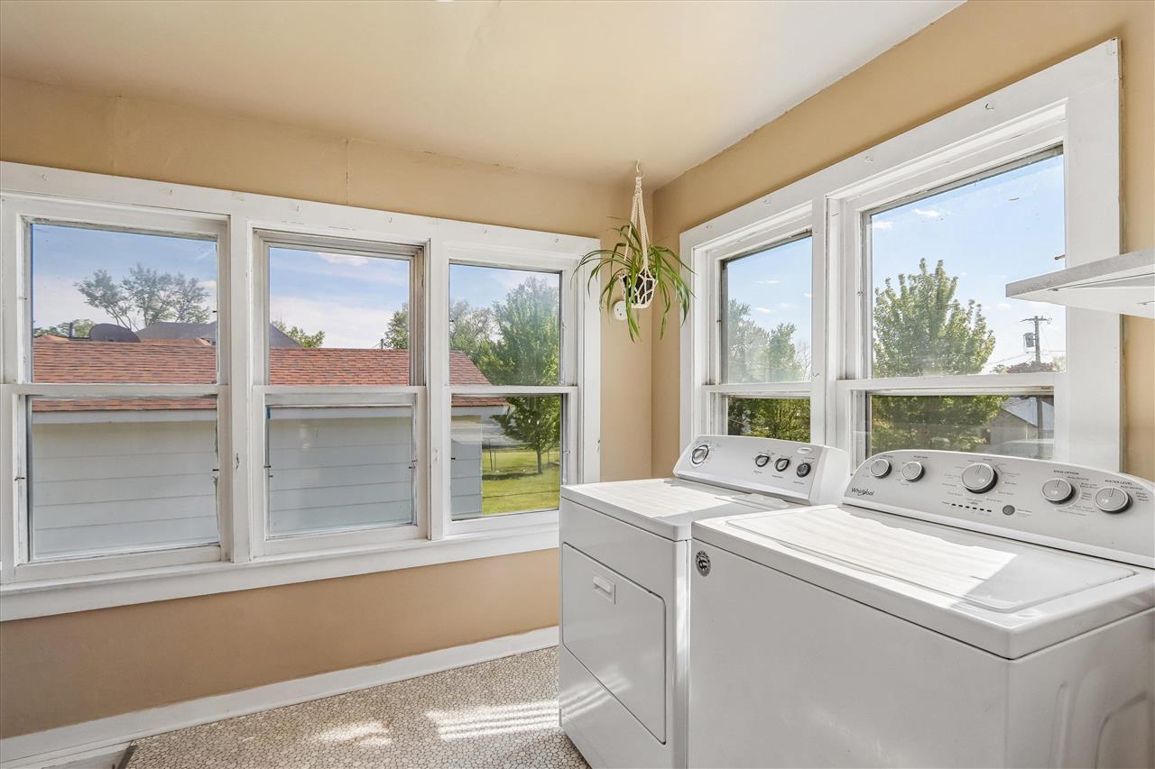 1514 7th Avenue Belle Plaine IA 52208