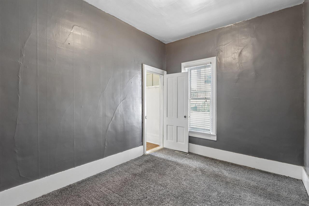 1514 7th Avenue Belle Plaine IA 52208