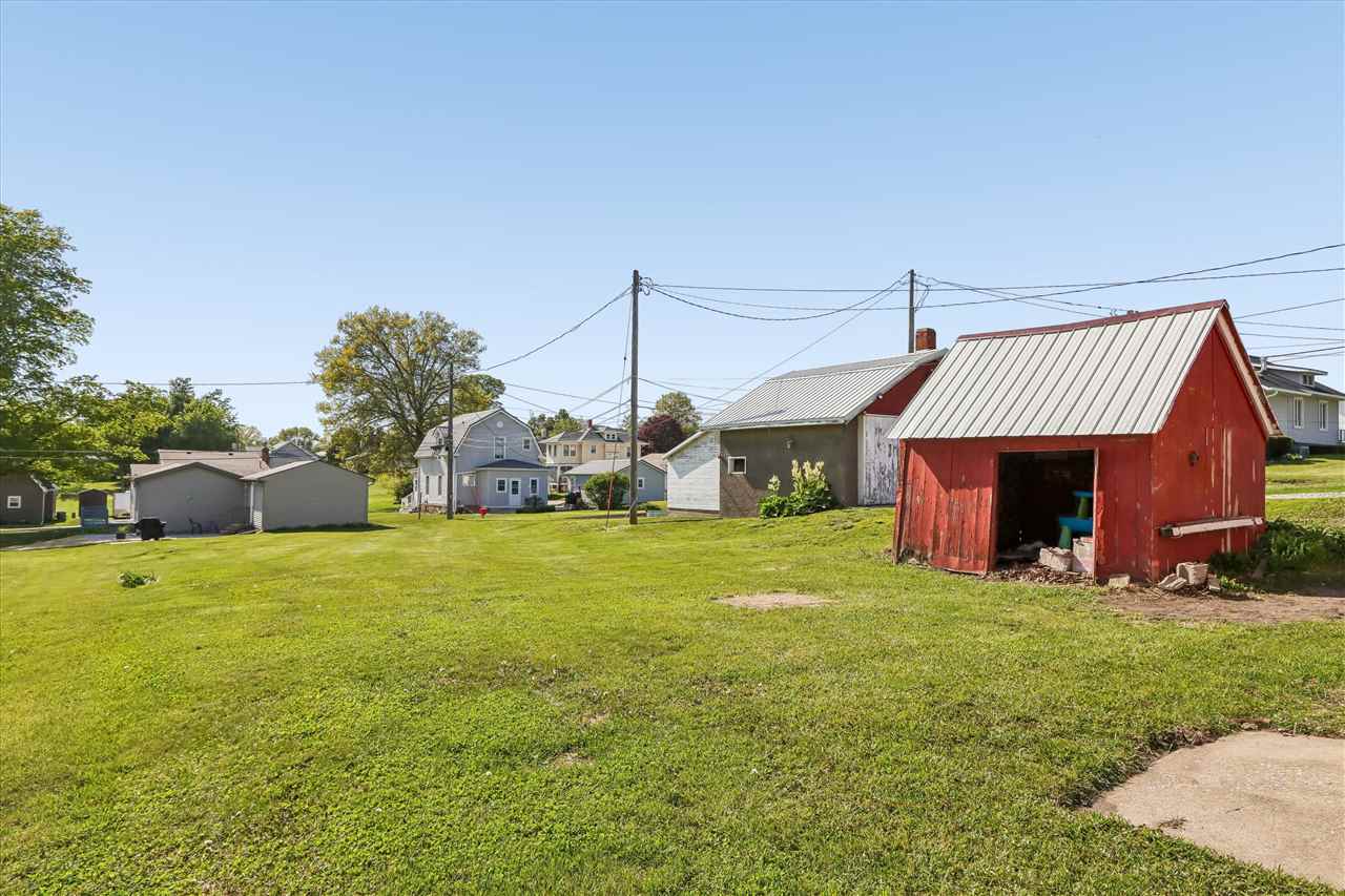 1514 7th Avenue Belle Plaine IA 52208
