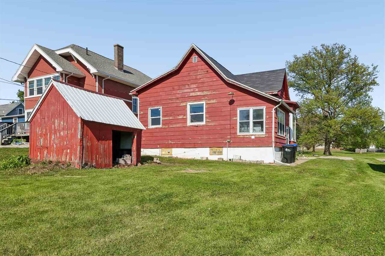 1514 7th Avenue Belle Plaine IA 52208