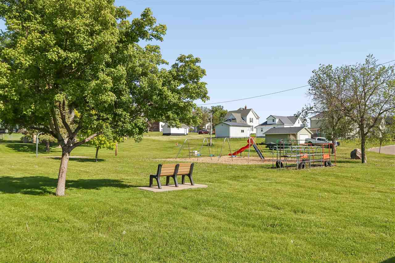 1514 7th Avenue Belle Plaine IA 52208