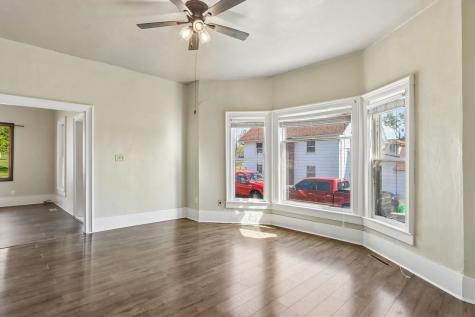 1514 7th Avenue Belle Plaine IA 52208