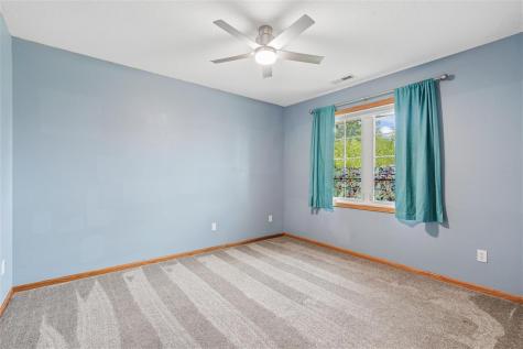 1013 Chesterfield Road NE Cedar Rapids IA 52402