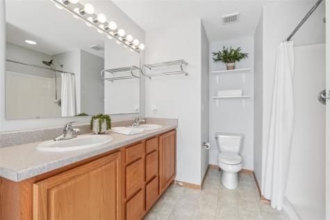 1013 Chesterfield Road NE Cedar Rapids IA 52402