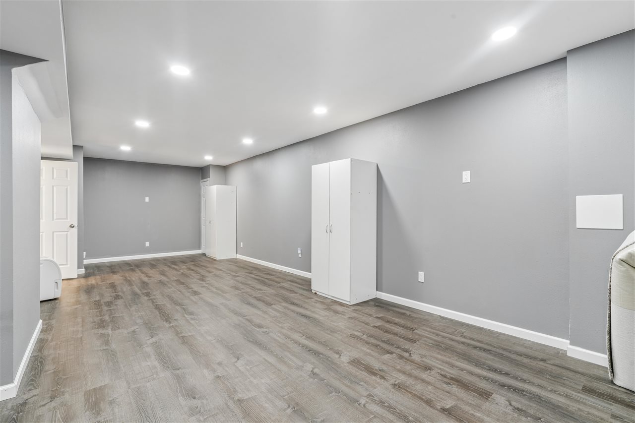 1013 Chesterfield Road NE Cedar Rapids IA 52402