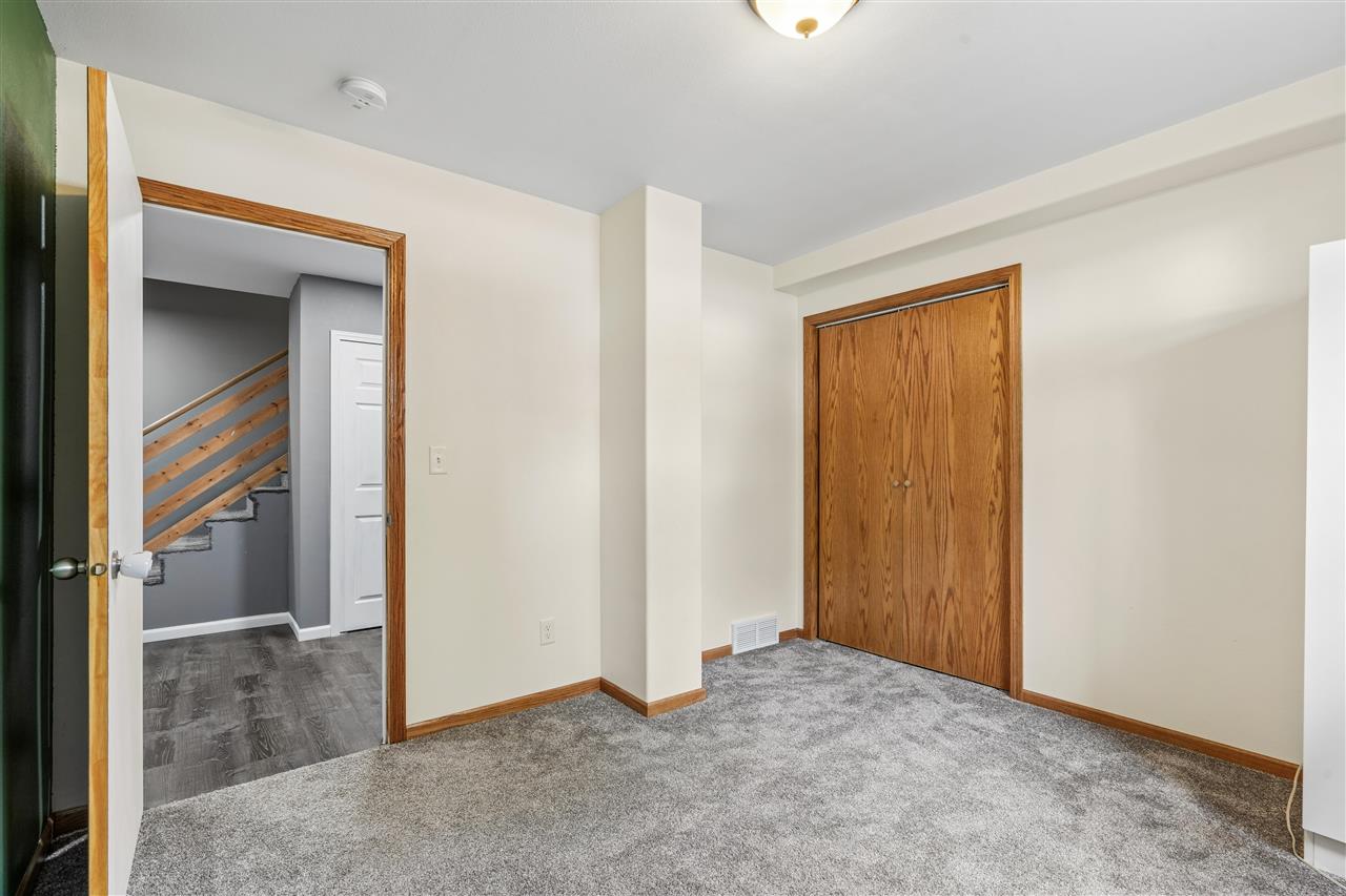 1013 Chesterfield Road NE Cedar Rapids IA 52402