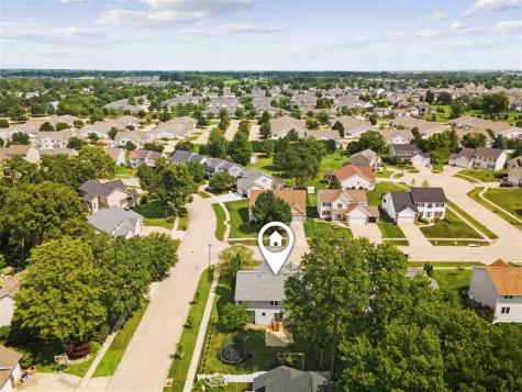 1013 Chesterfield Road NE Cedar Rapids IA 52402