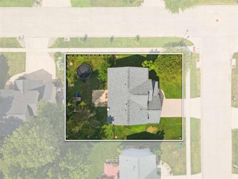 1013 Chesterfield Road NE Cedar Rapids IA 52402