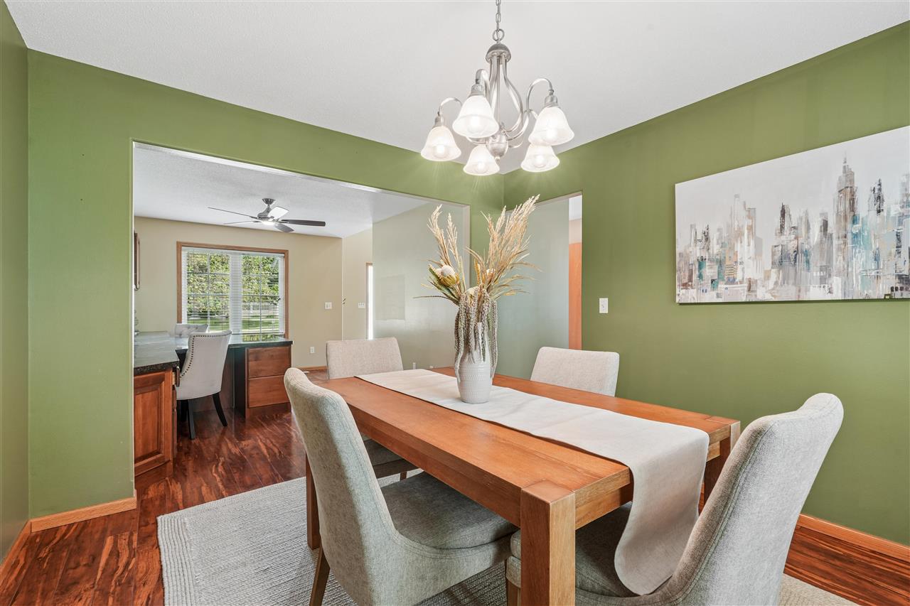 1013 Chesterfield Road NE Cedar Rapids IA 52402