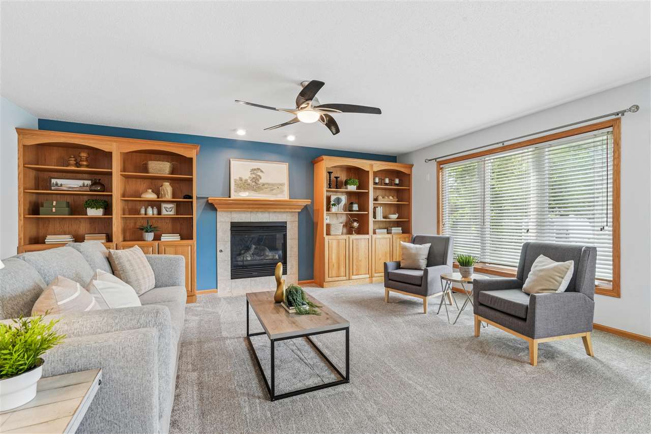 1013 Chesterfield Road NE Cedar Rapids IA 52402
