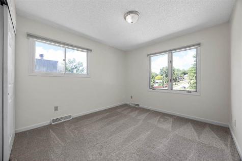 1749 Hafor Drive Iowa City IA 52246