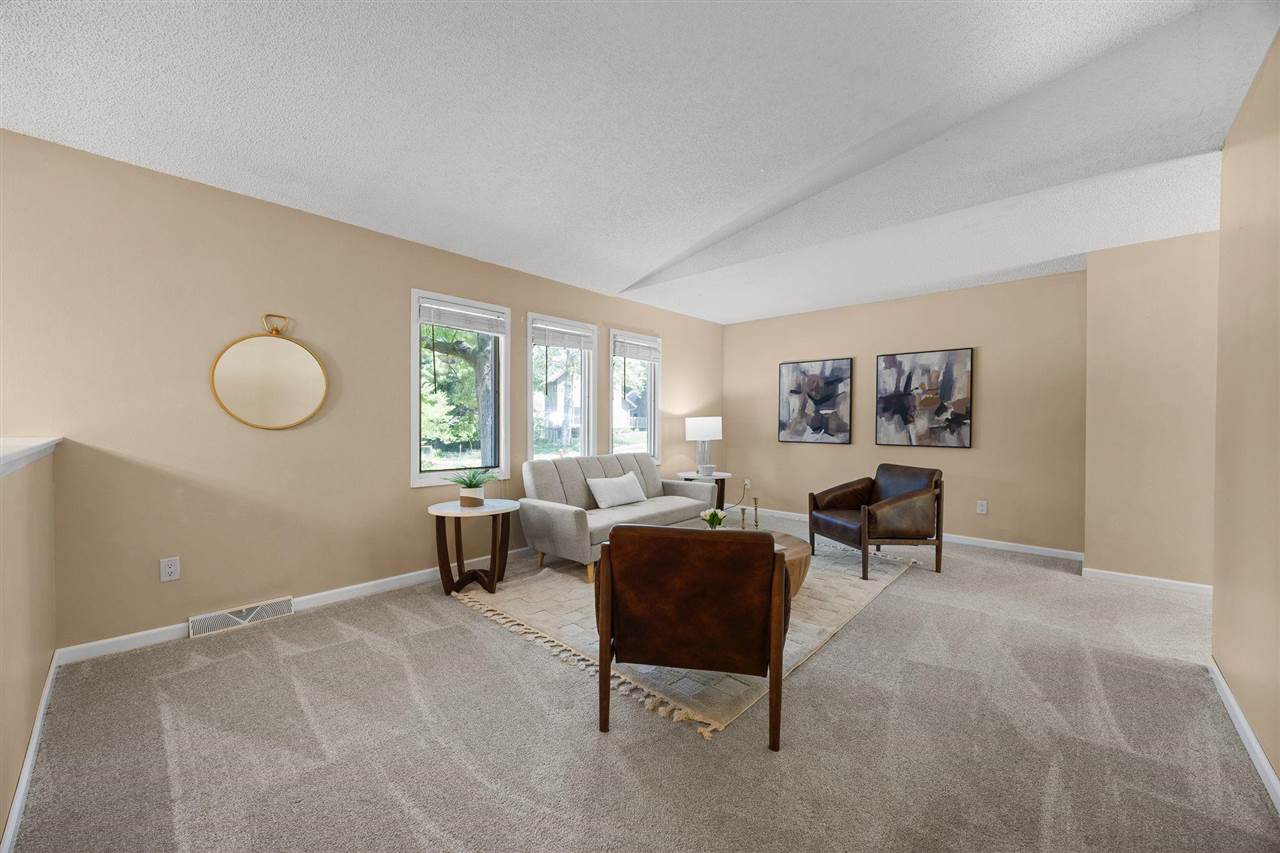 1749 Hafor Drive Iowa City IA 52246
