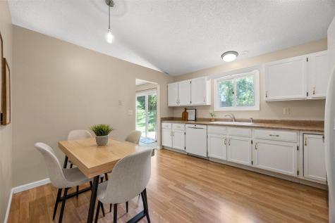 1749 Hafor Drive Iowa City IA 52246