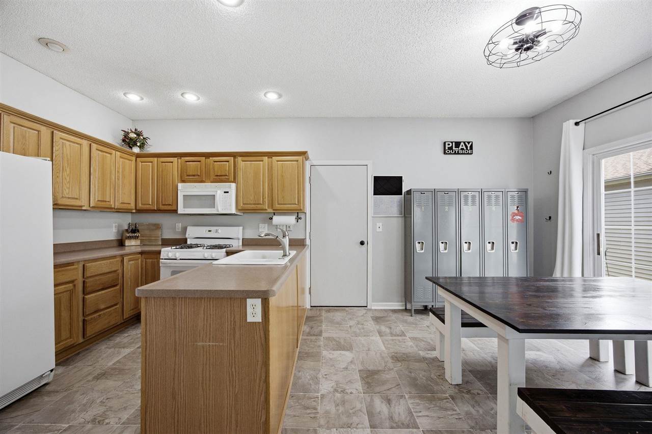 2768 Irving Avenue Iowa City IA 52246