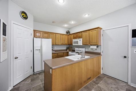 2768 Irving Avenue Iowa City IA 52246