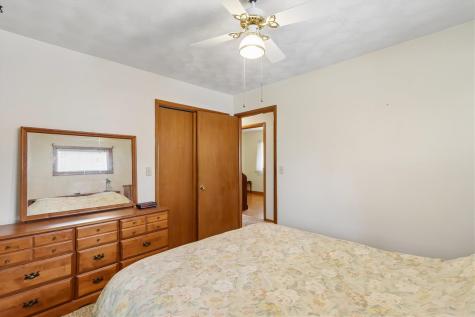 1518 Hollywood Boulevard Iowa City IA 52240