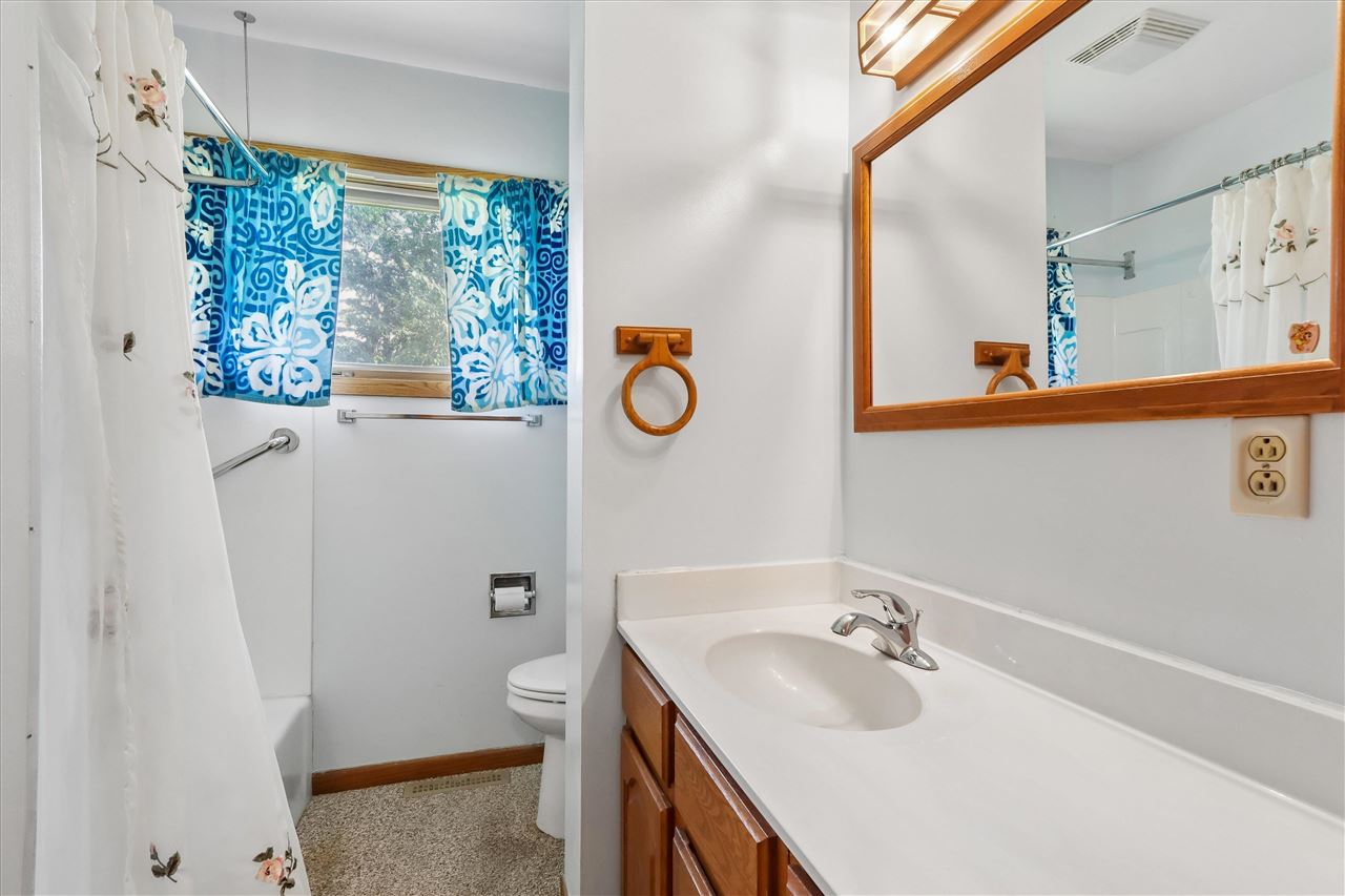 1518 Hollywood Boulevard Iowa City IA 52240