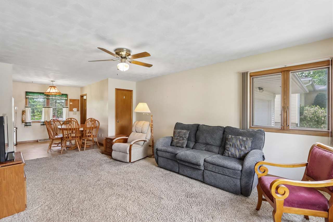 1518 Hollywood Boulevard Iowa City IA 52240