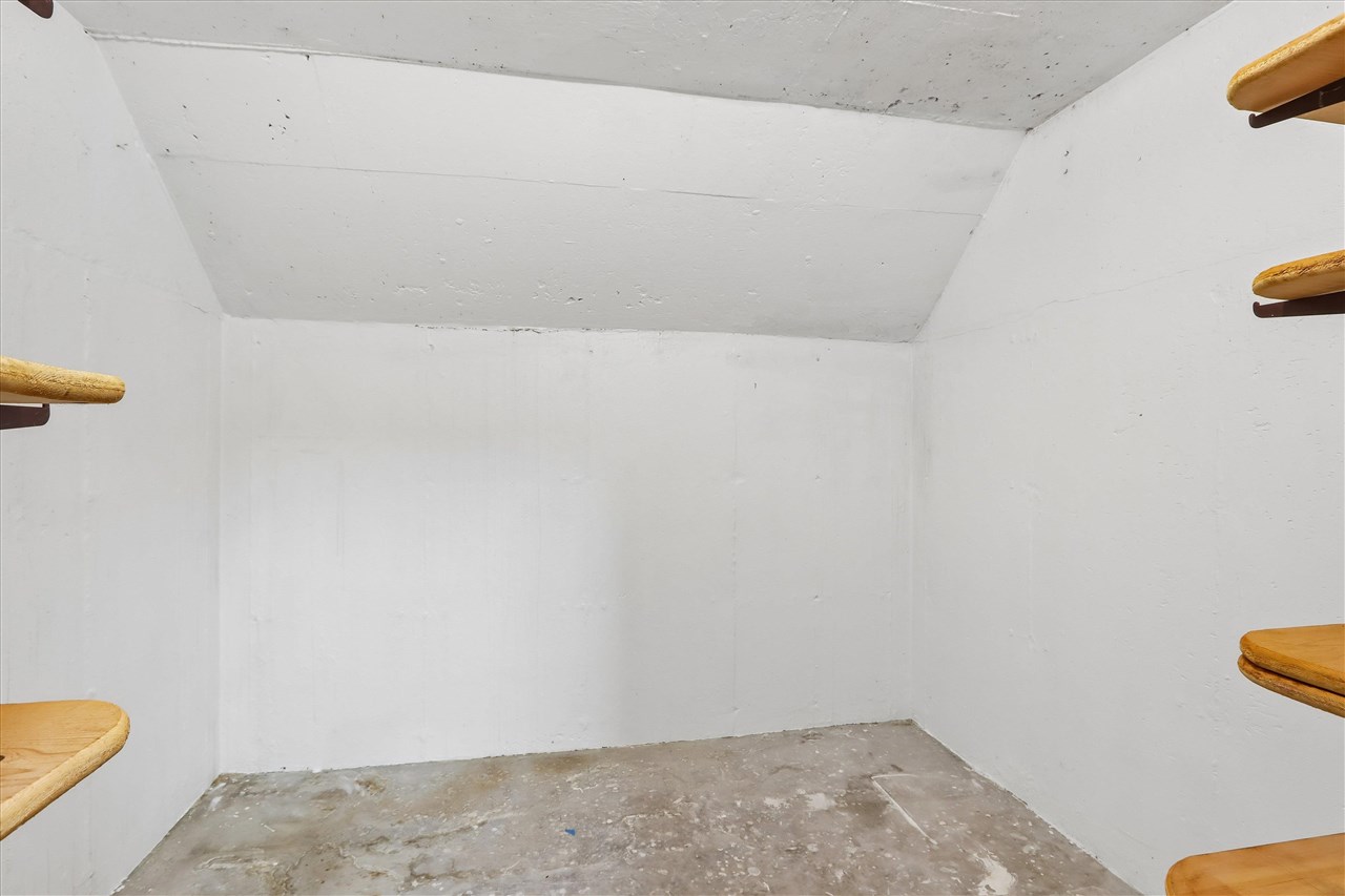 1518 Hollywood Boulevard Iowa City IA 52240