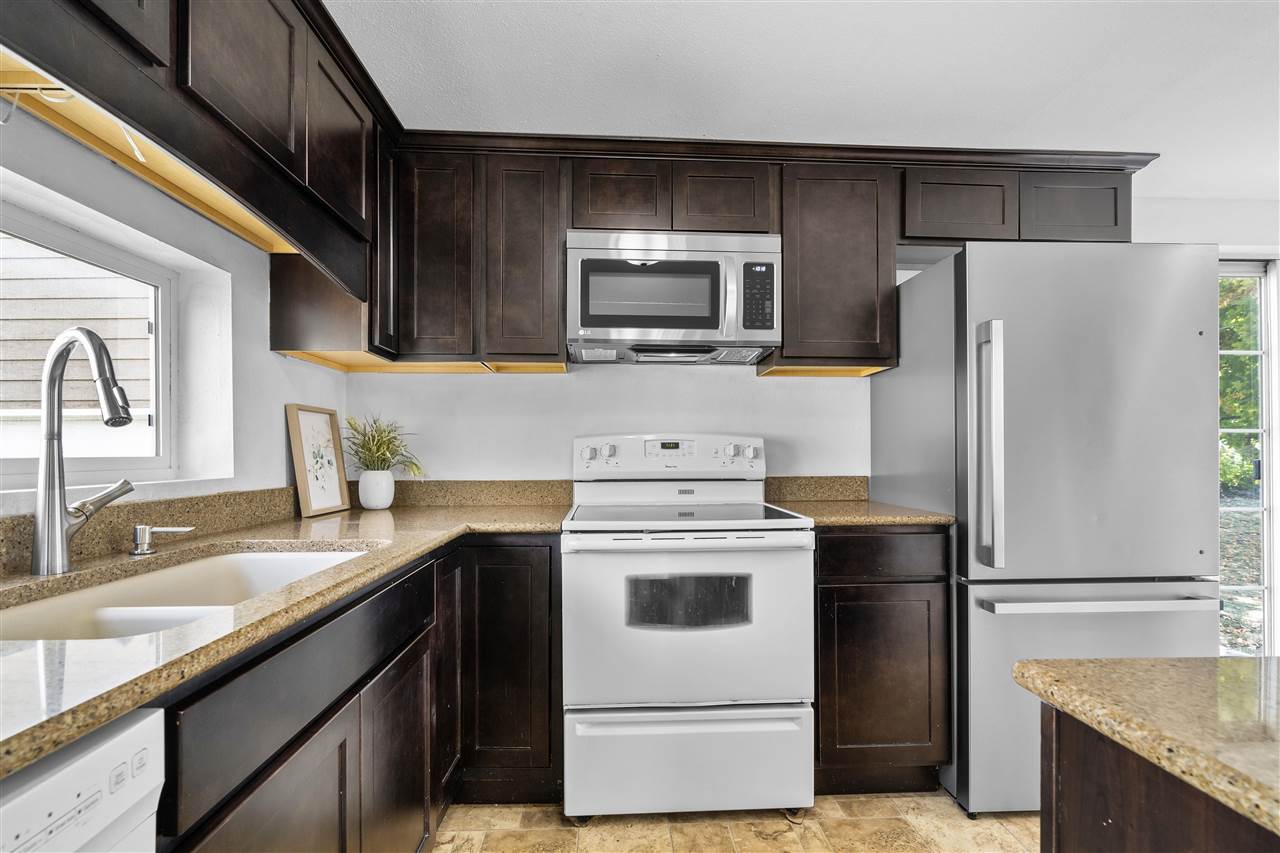 250 Vanderbilt Street Fairfax IA 52228