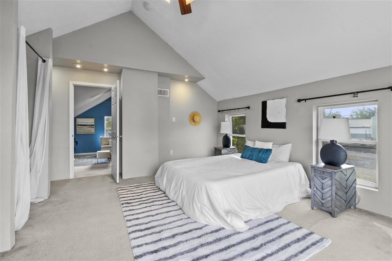 250 Vanderbilt Street Fairfax IA 52228