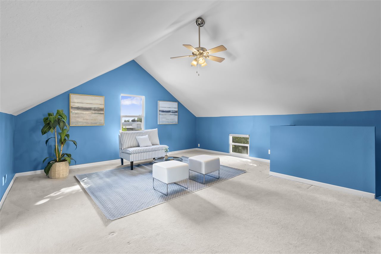 250 Vanderbilt Street Fairfax IA 52228