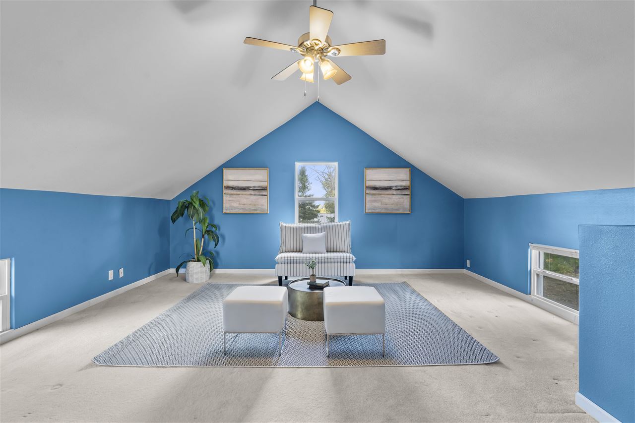 250 Vanderbilt Street Fairfax IA 52228