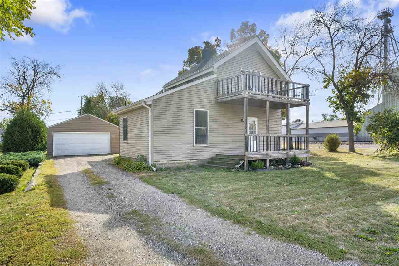 250 Vanderbilt Street Fairfax IA 52228