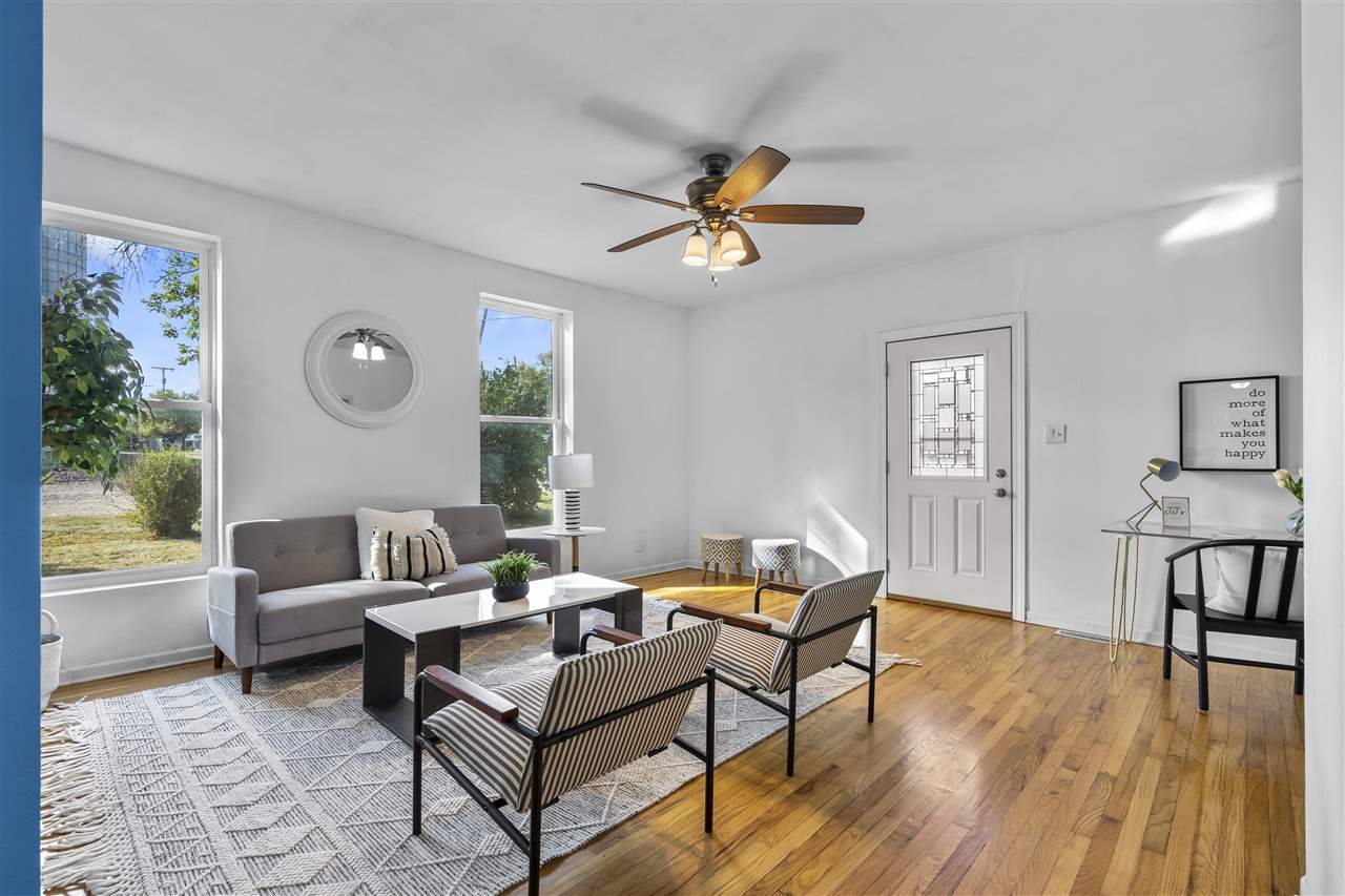 250 Vanderbilt Street Fairfax IA 52228