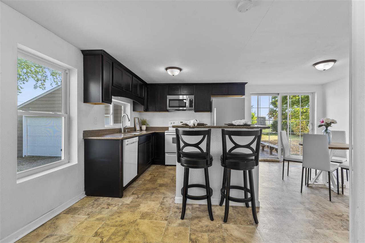 250 Vanderbilt Street Fairfax IA 52228