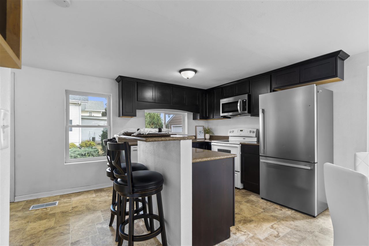 250 Vanderbilt Street Fairfax IA 52228