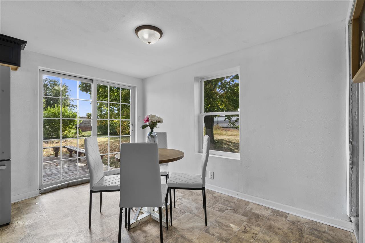 250 Vanderbilt Street Fairfax IA 52228