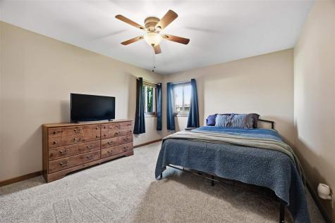 602 E Preston Street Stanwood IA 52337