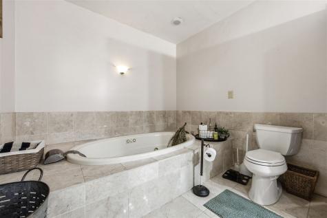 602 E Preston Street Stanwood IA 52337