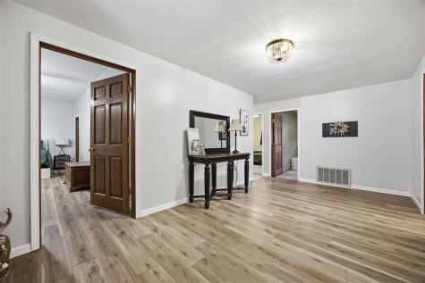 602 E Preston Street Stanwood IA 52337