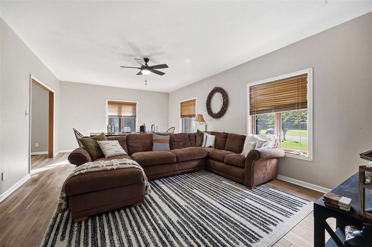 602 E Preston Street Stanwood IA 52337