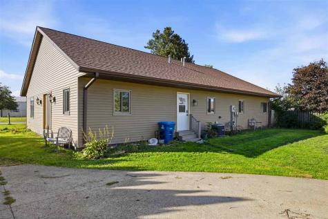 602 E Preston Street Stanwood IA 52337