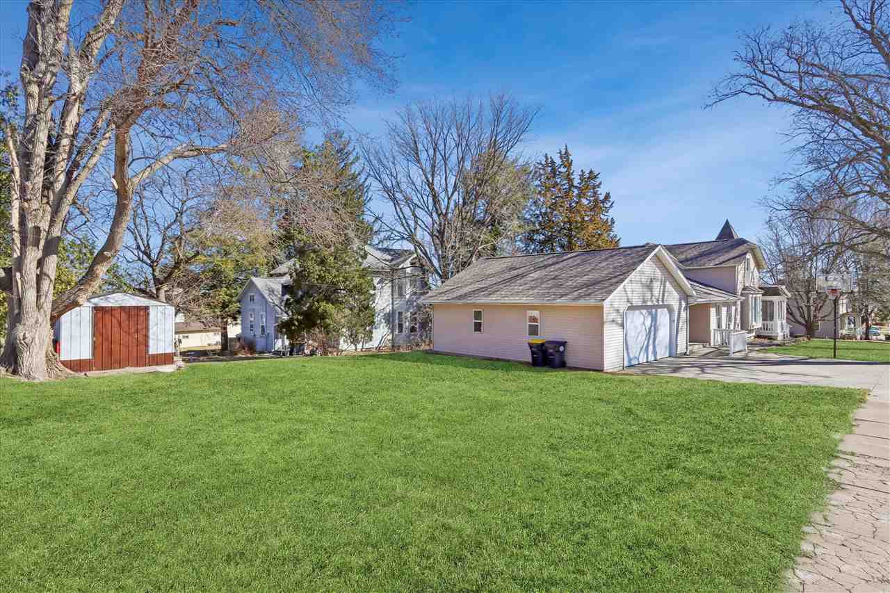 608 Chatham Street Williamsburg IA 52361