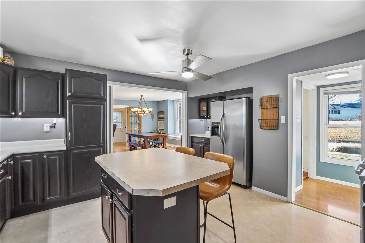 608 Chatham Street Williamsburg IA 52361