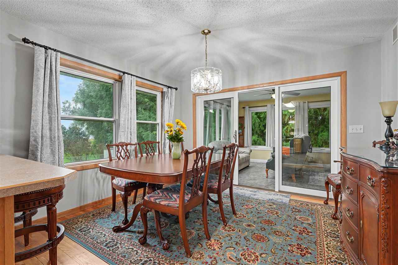 811 Valley Court Center Point IA 52213
