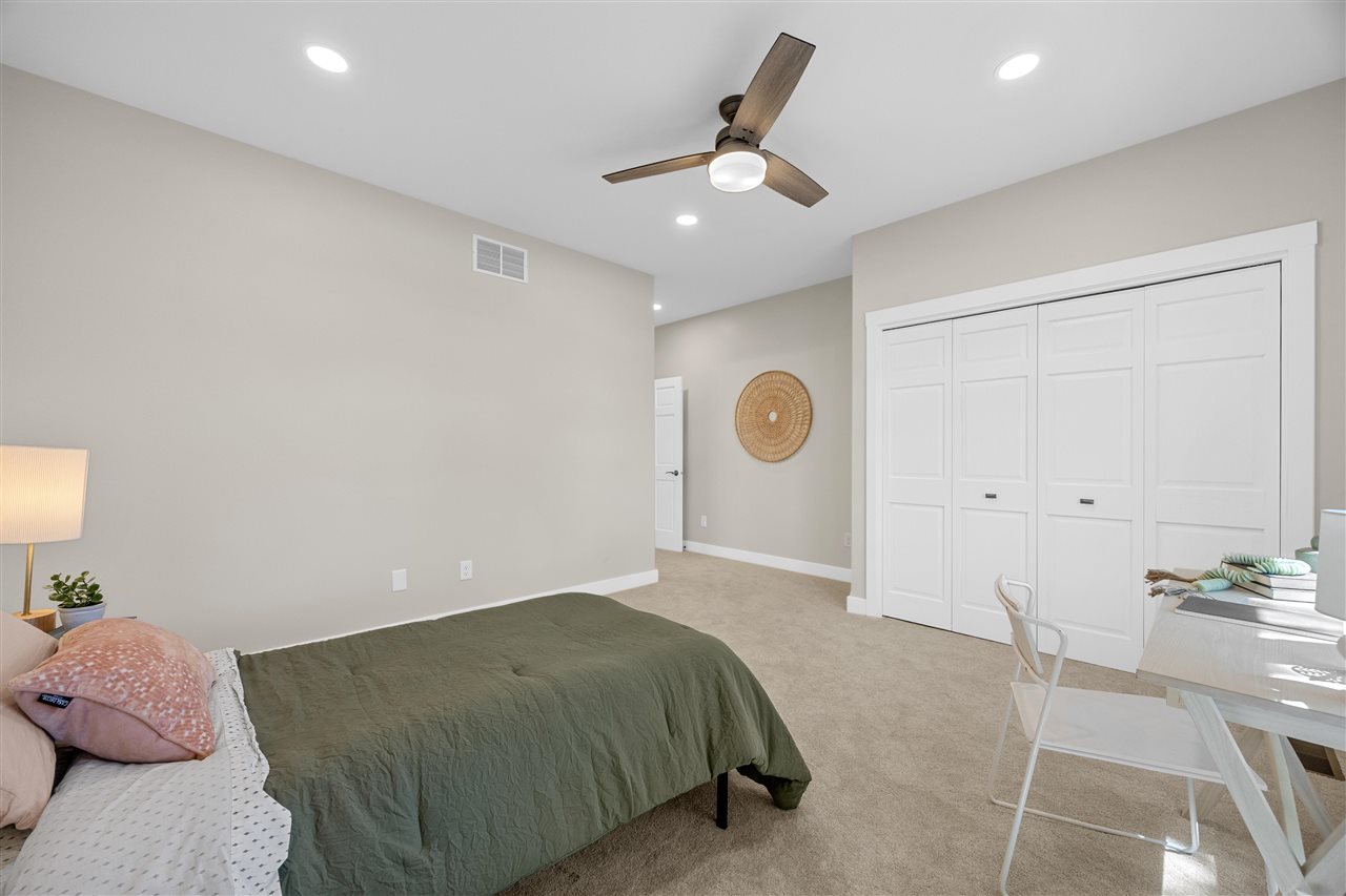 280 N Juniper Street North Liberty IA 52317
