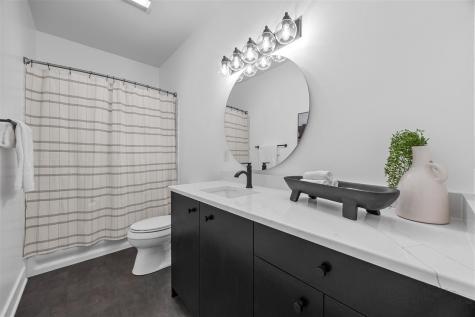 280 N Juniper Street North Liberty IA 52317